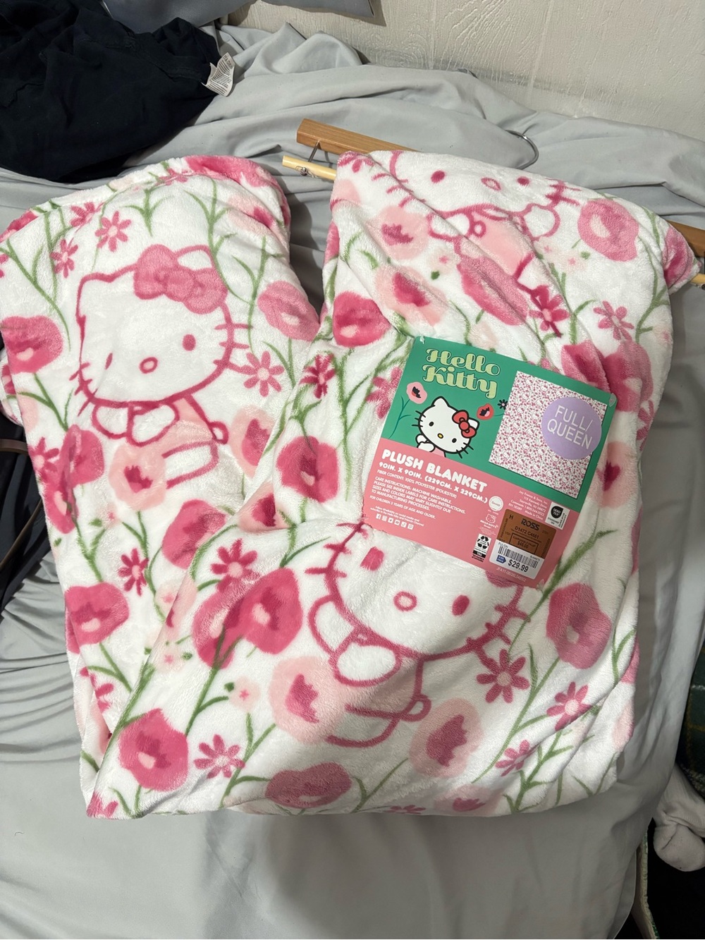 Hello Kitty Pink and White Plush Blanket - Full/Queen